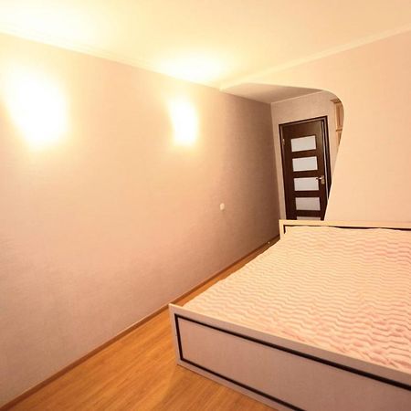 Двухкомнатная Квартира 300М От Моря Ул Парковая 18 Отчетные Док TTchornomorsk Extérieur photo