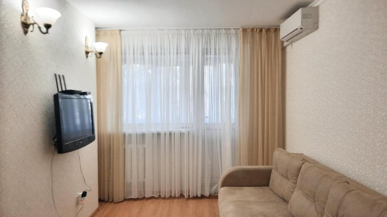 Двухкомнатная Квартира 300М От Моря Ул Парковая 18 Отчетные Док TTchornomorsk Extérieur photo