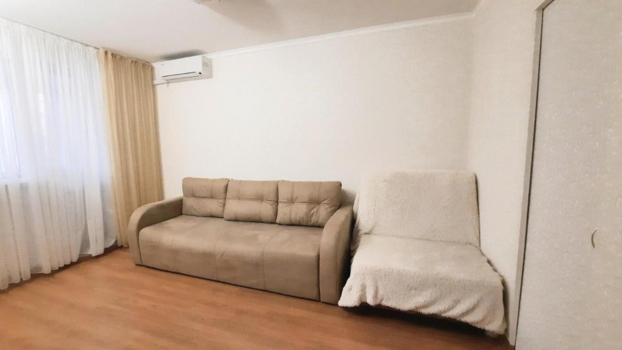 Двухкомнатная Квартира 300М От Моря Ул Парковая 18 Отчетные Док TTchornomorsk Extérieur photo