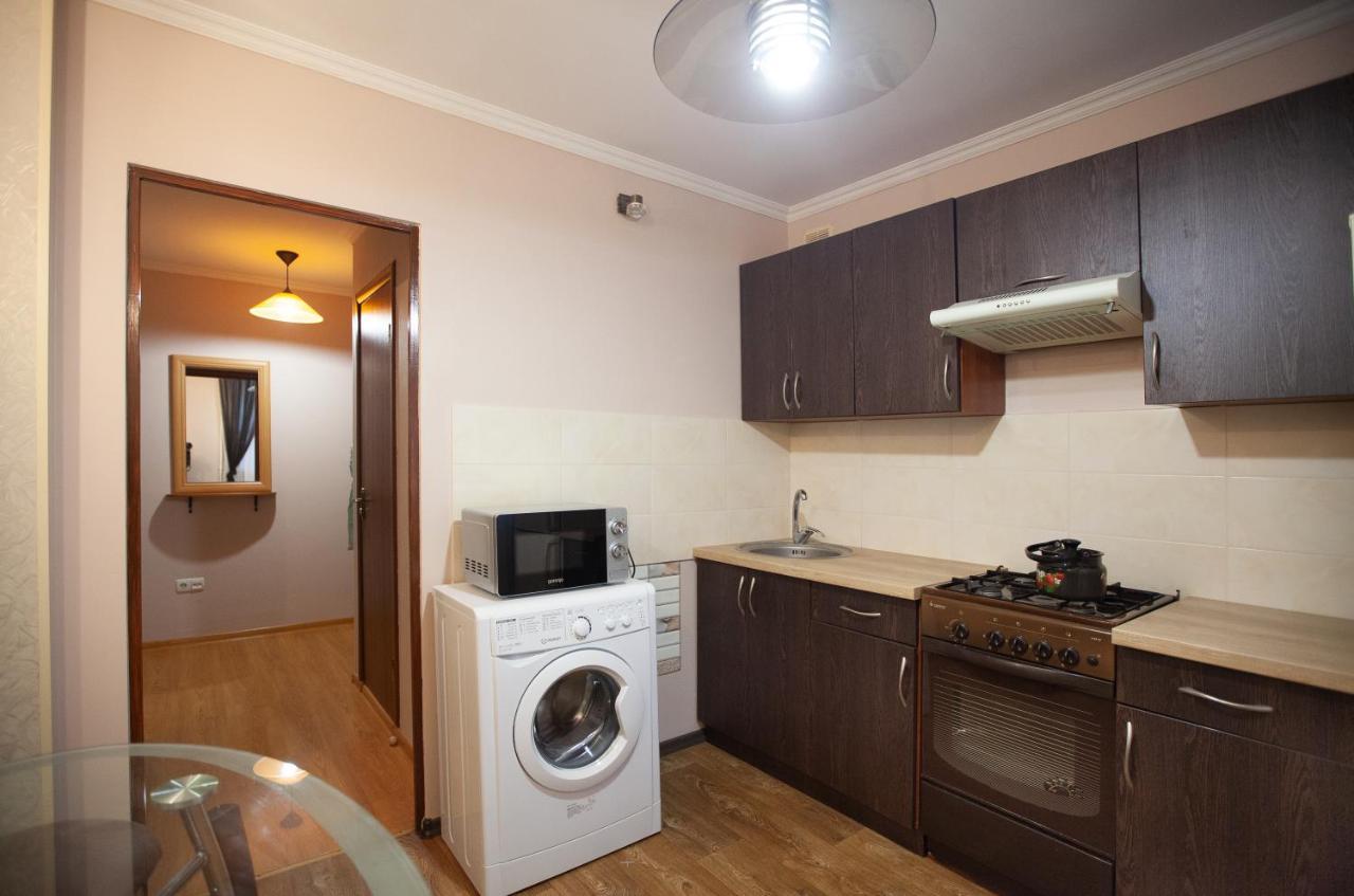 Двухкомнатная Квартира 300М От Моря Ул Парковая 18 Отчетные Док TTchornomorsk Extérieur photo